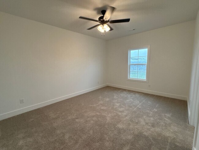 Building Photo - Beautiful New Construction Townhome in She...