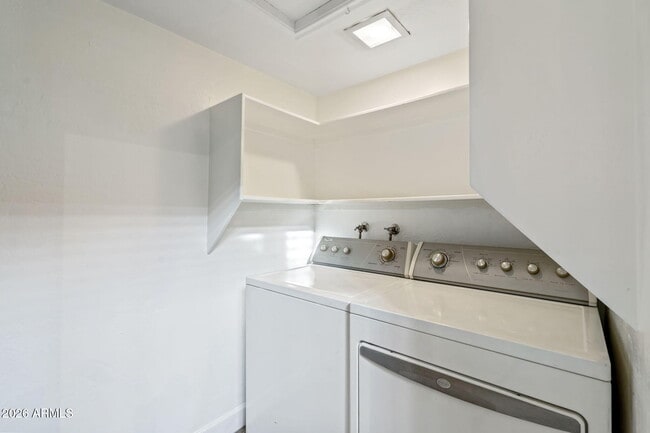 Building Photo - 7840 N 7th St