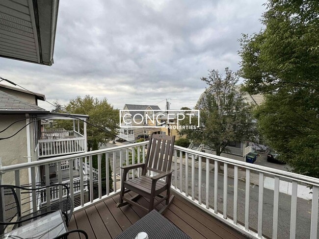 Building Photo - 32 Chetwynd Rd