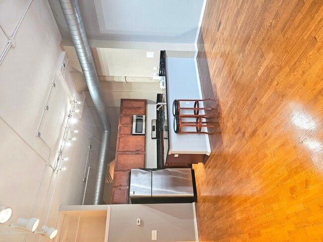 Building Photo - 2323 W Pershing Rd