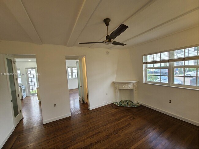 Building Photo - 439 15th St