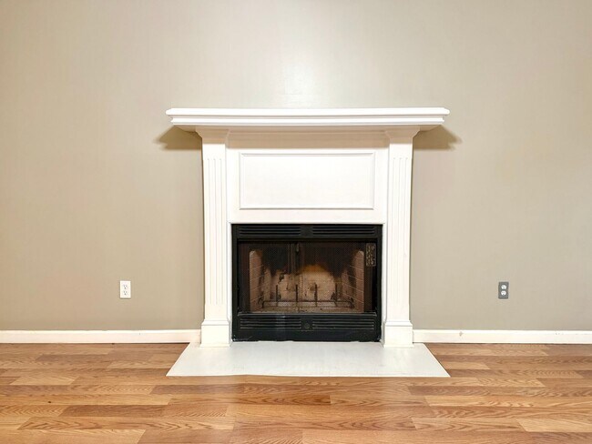 Building Photo - 1909 Needmore Rd