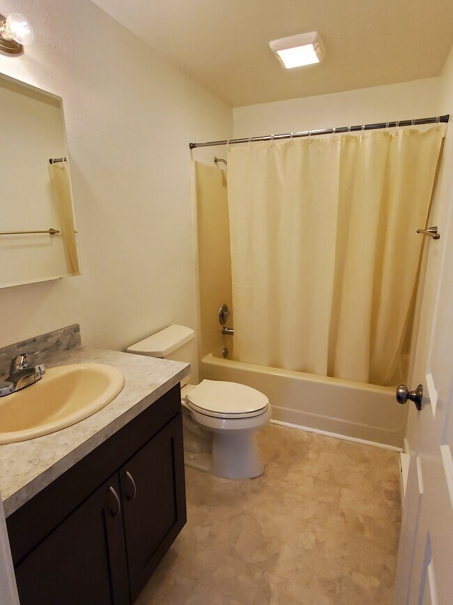 Building Photo - 1710 Texas St