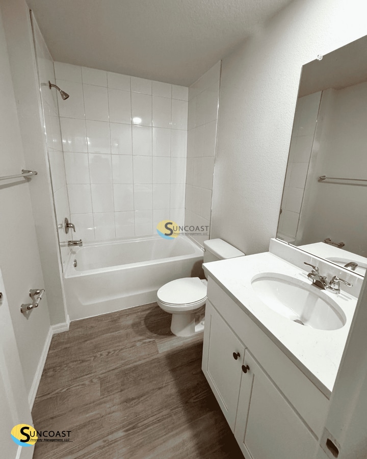 Building Photo - 20 Untermeyer Pl