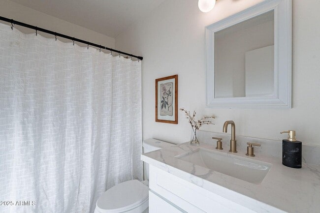 Building Photo - 4731 N 26th Ln