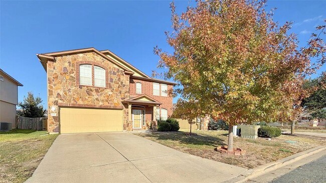 Building Photo - 133 Langtry Ln