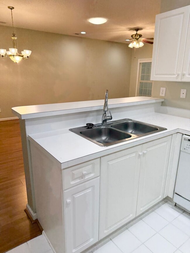Building Photo - 4661 Lightkeepers Way