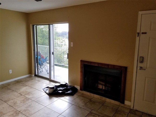 Building Photo - 18617 Egret Bay Blvd