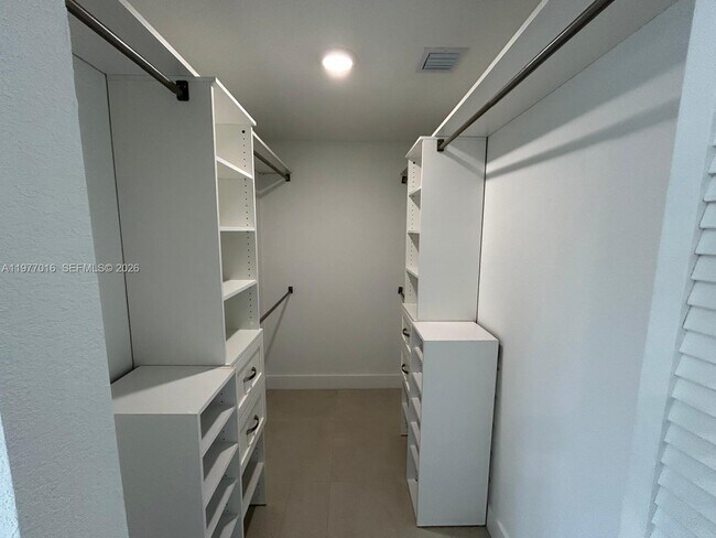 Building Photo - 25814 SW 144th Ct