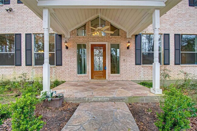 Building Photo - 14690 Old Conroe Rd