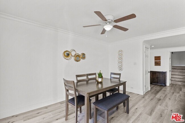 Building Photo - 23924 De Ville Way