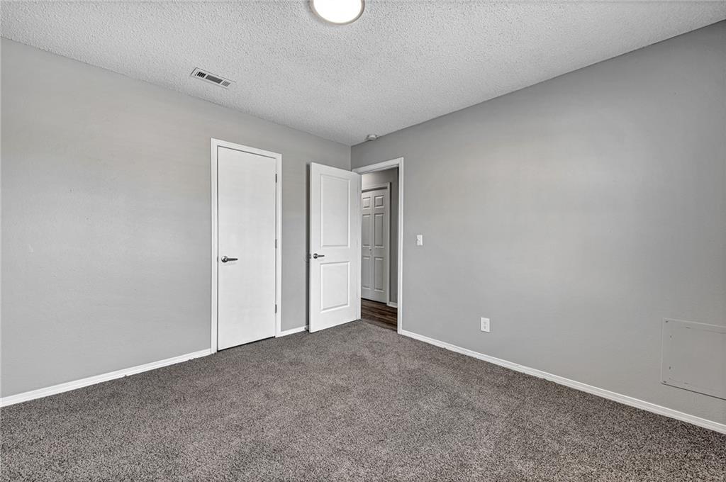 Building Photo - 4380 W Thrasher Dr