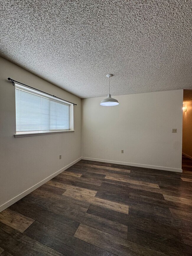 Building Photo - 500 W 12th Ave