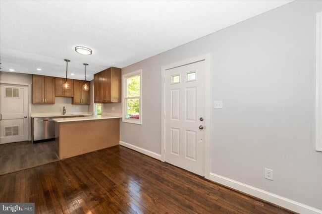 Building Photo - 13205 Okinawa Ave