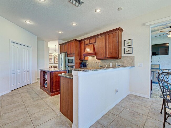Building Photo - 12082 Granite Woods Loop