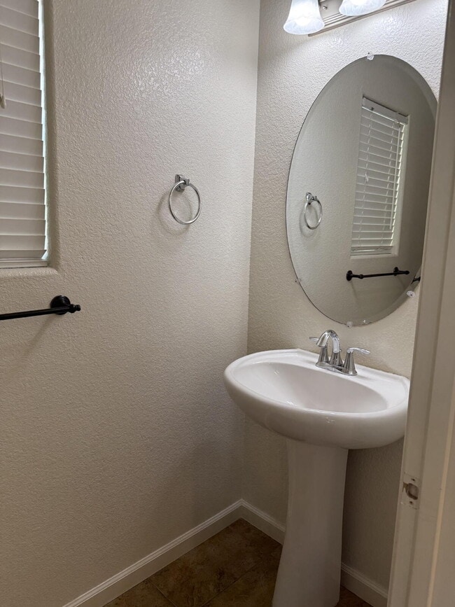 Building Photo - Reduced Price $2395 Per Month *PLUS $99 Deposit! *Move in within a week of applying to qualify fo...