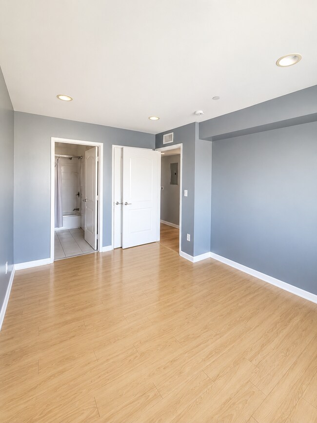 Building Photo - 13623 Sherman Way