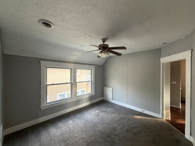 Building Photo - 4218 Denison Ave