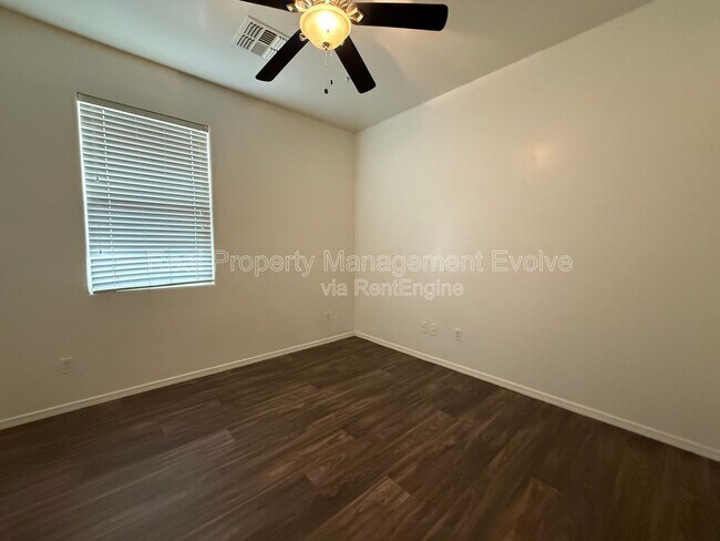 Building Photo - 7337 W St Catherine Ave