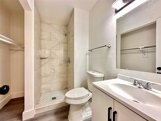 Building Photo - 13754 Shirebrook Dr