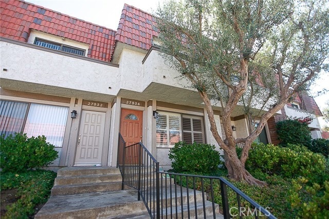 Primary Photo - 27934 Ridgebrook Ct
