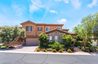 Building Photo - Elegant model home at Club Madeira!