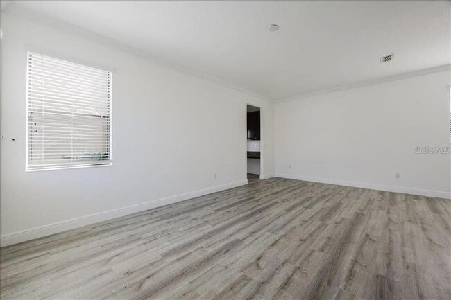 Building Photo - 7401 Ella Ln
