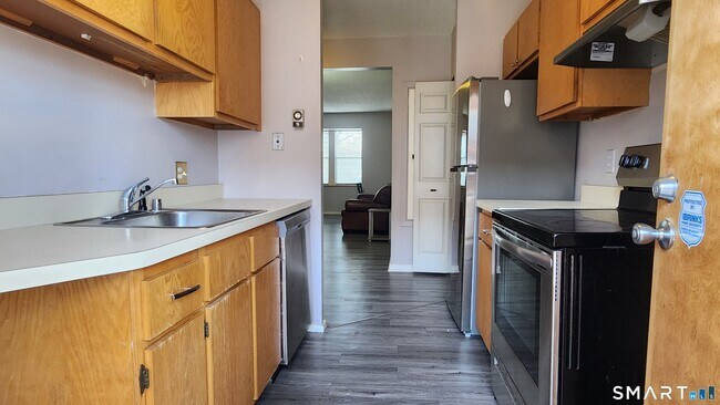 Building Photo - 18 Townley St