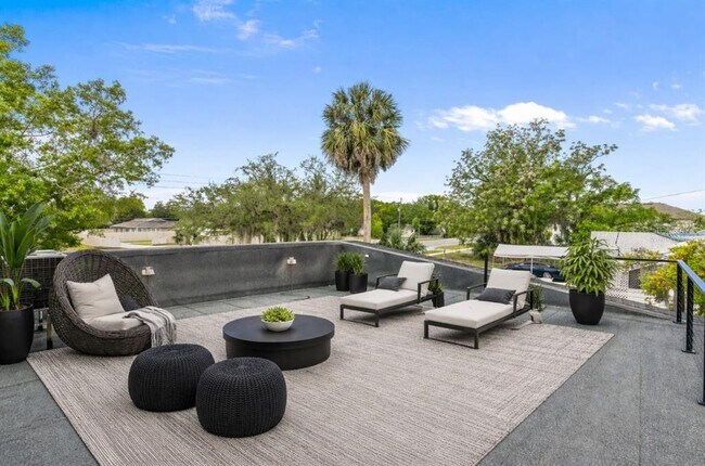 Building Photo - 1803 E Orange Ave