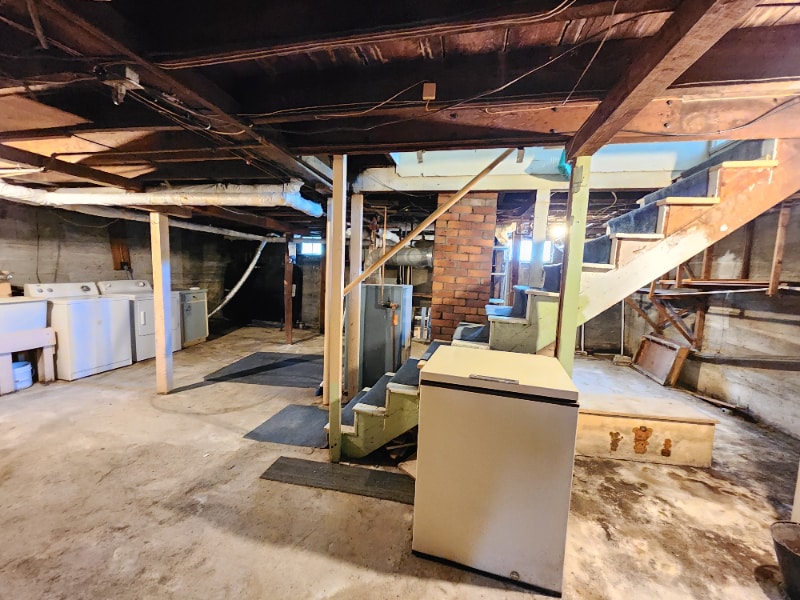 Building Photo - 71 14th St