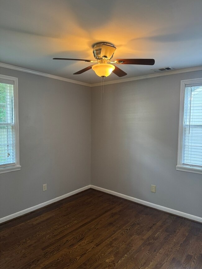 Building Photo - 600 Delray Dr
