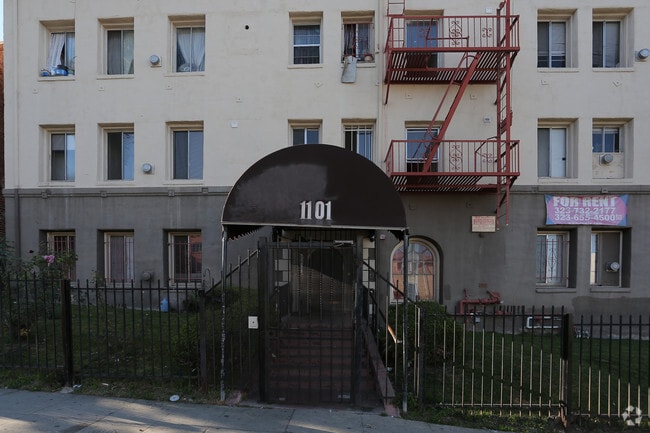 1101 S Norton Ave - 1101 S Norton