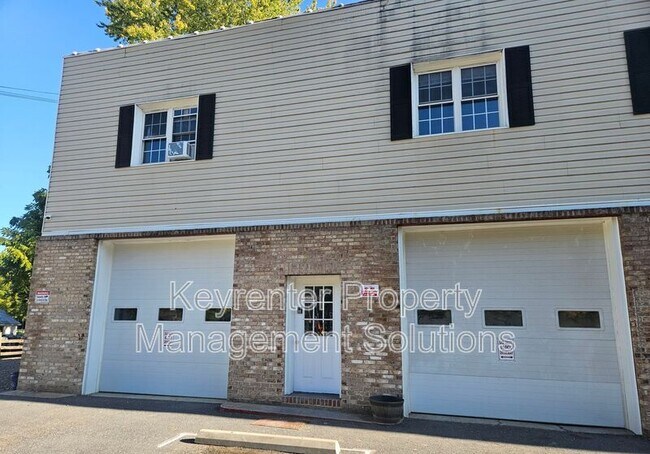 Building Photo - 3891 Churchville Ave