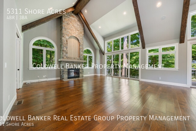 Building Photo - 5311 Shore Acres