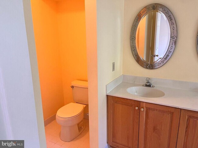 Building Photo - 637 Fawn Cir