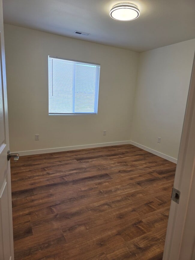 Building Photo - 3 Bed 2 Bath one story home in the country on 1 acre