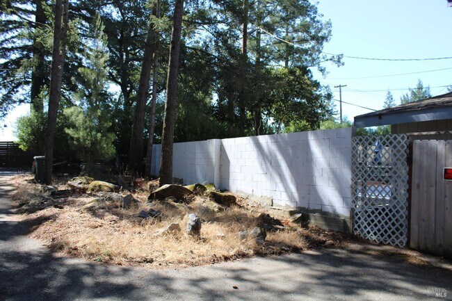 Building Photo - 4069 Alta Vista Ave