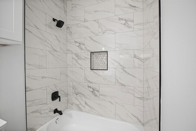 Building Photo - 8218 Lawler St