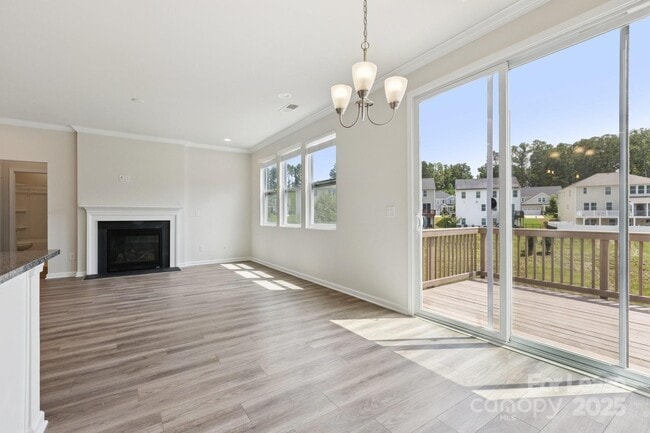 Building Photo - 17121 Carolina Pine Row