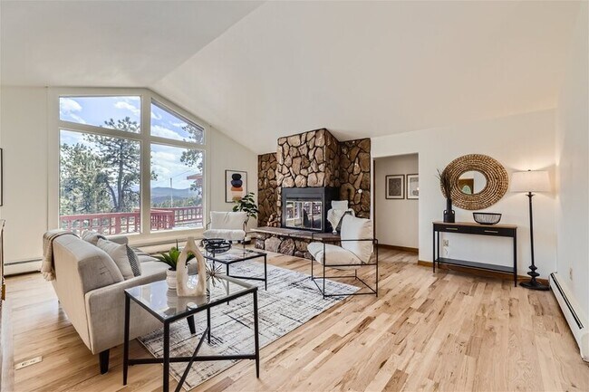 Building Photo - 3959 Ponderosa Ln