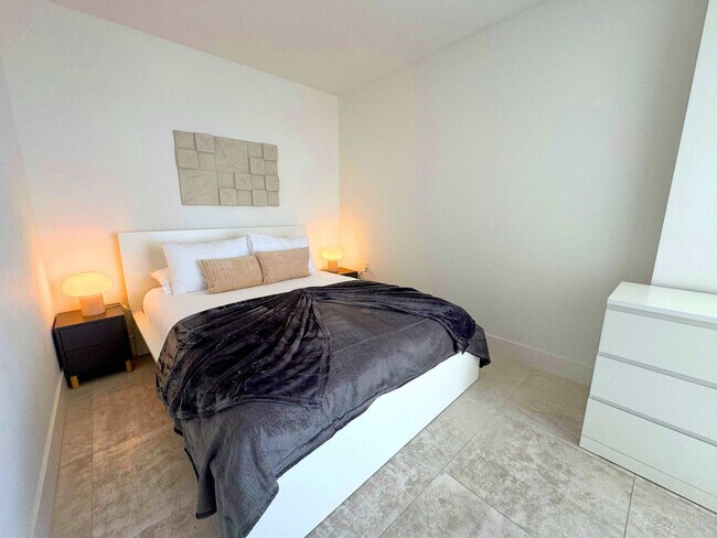 Building Photo - 239 SW 9th St