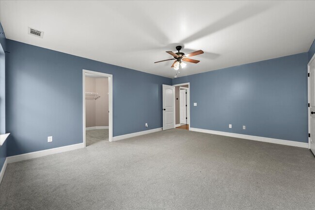 Building Photo - 2712 Big Dog Tr