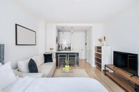 Building Photo - 1597 York Ave