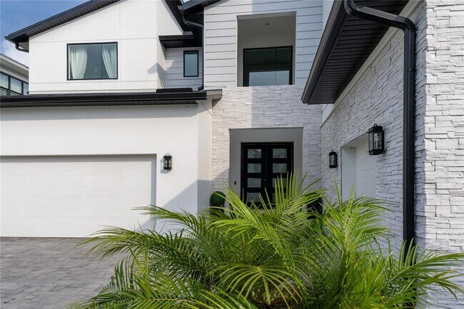 Building Photo - 9004 Santorini Dr