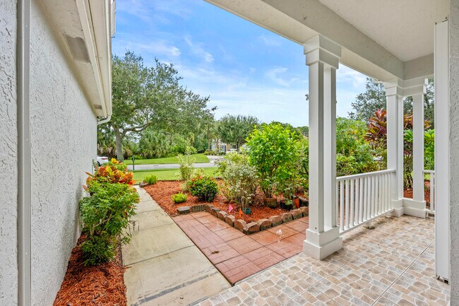 Building Photo - 3033 SE Brierwood Pl