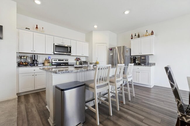 Building Photo - 5810 Rue Picasso