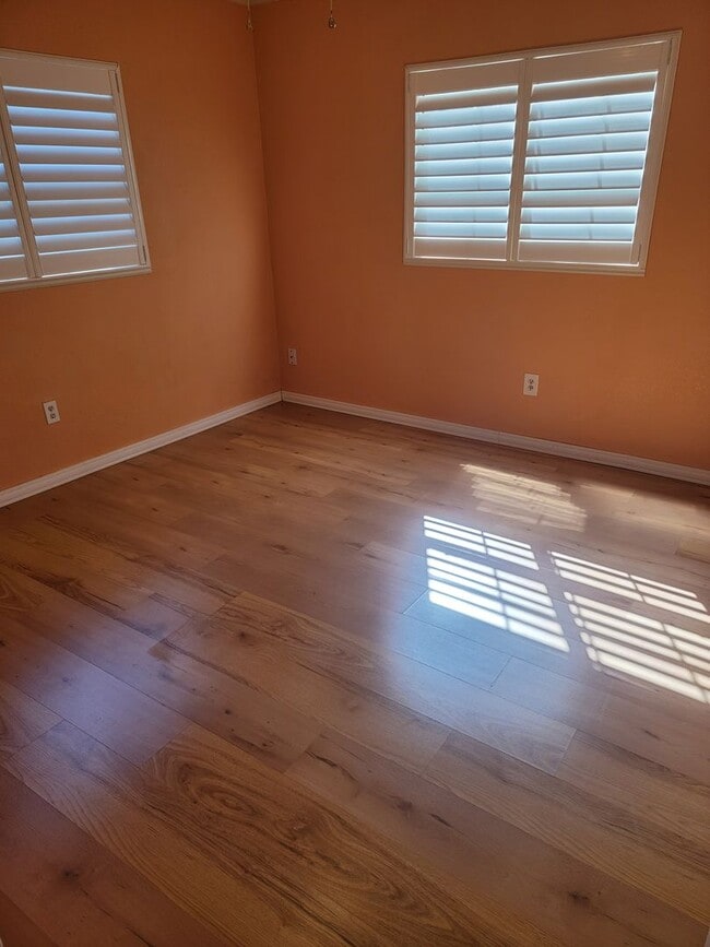 Building Photo - Adorable 2/1 in Hernando!!!