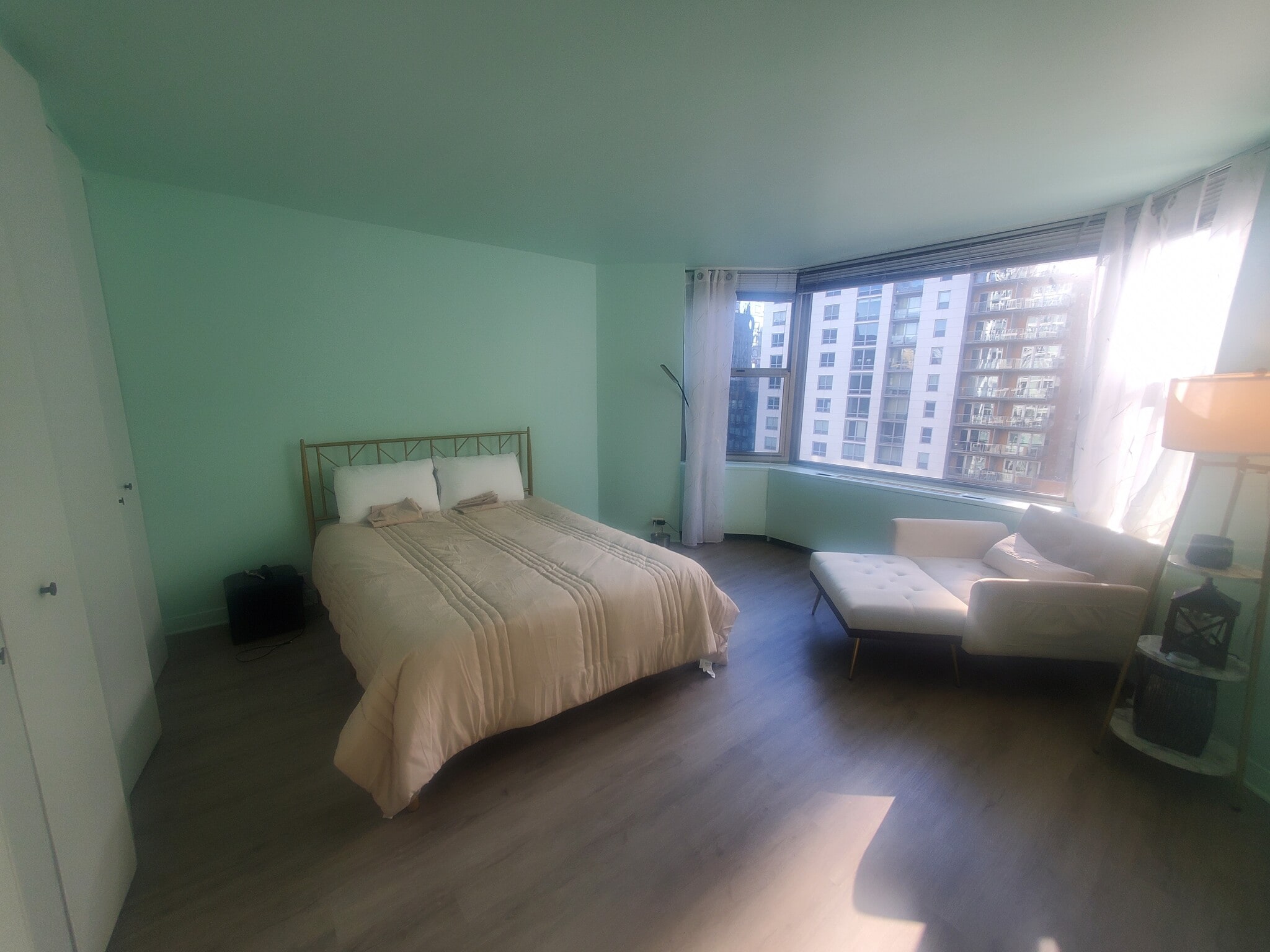 Bedroom - 535 N Michigan Ave