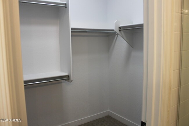 Building Photo - 739 W Dana Dr