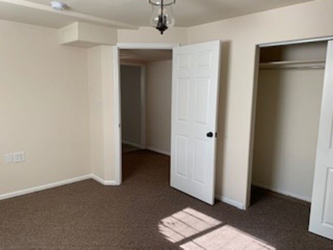 Building Photo - Fabulous 4 bedroom, 3 bath Rural Property ...